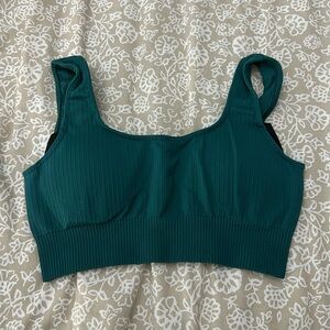 Ribbed sports bra